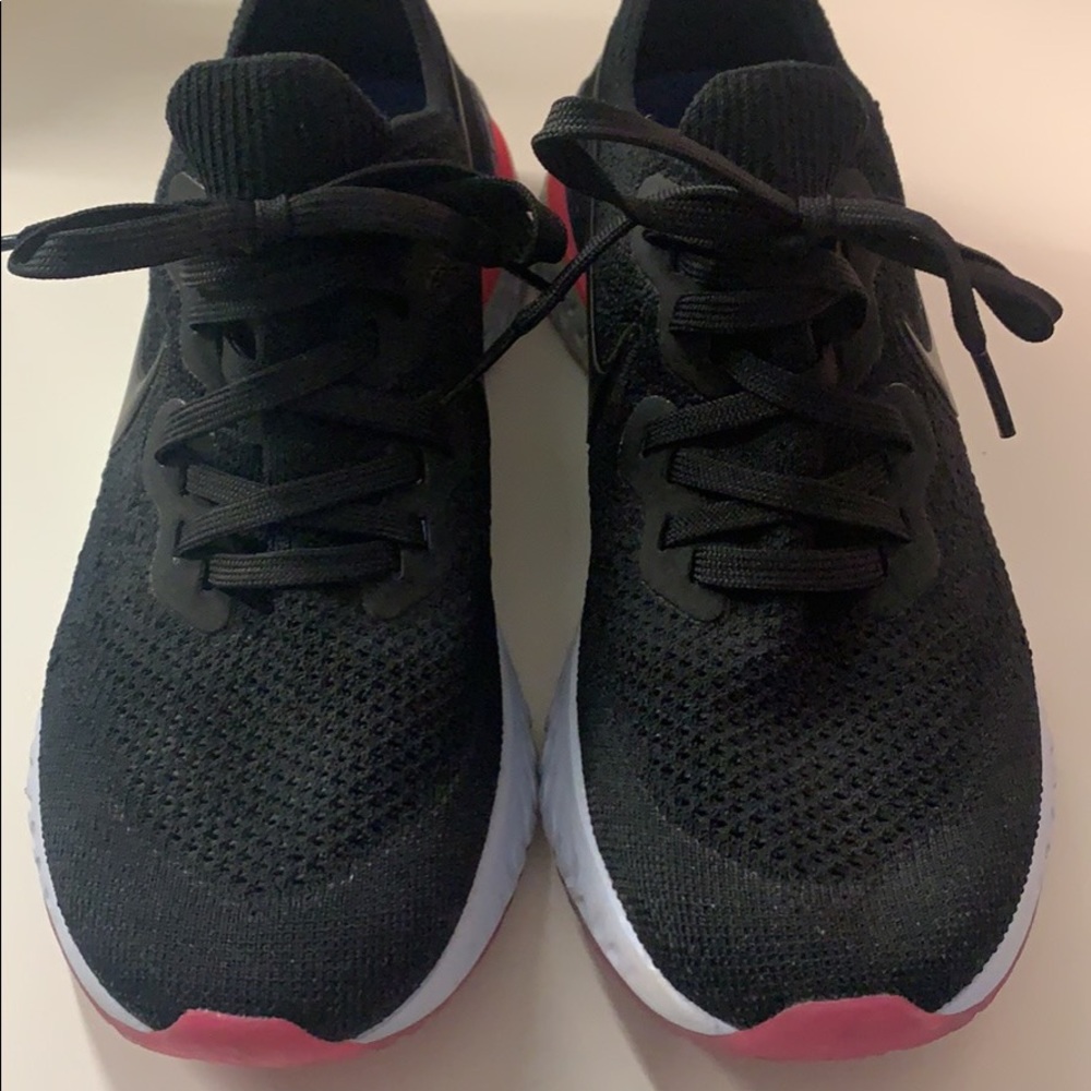 Nike Women’s Running Shoe Size 8